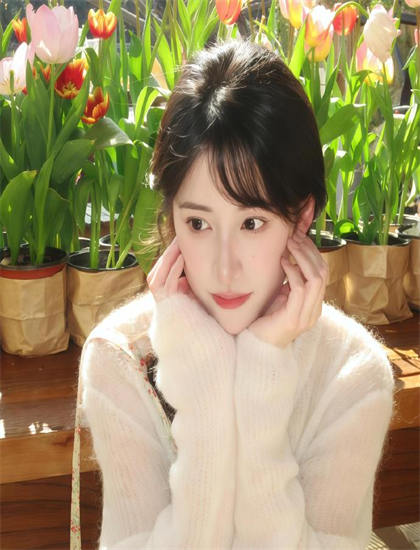 在教室里揉老师的胸动态图_爸爸夺走女儿初期动漫在线观看_告白夫妇免费观看完整版